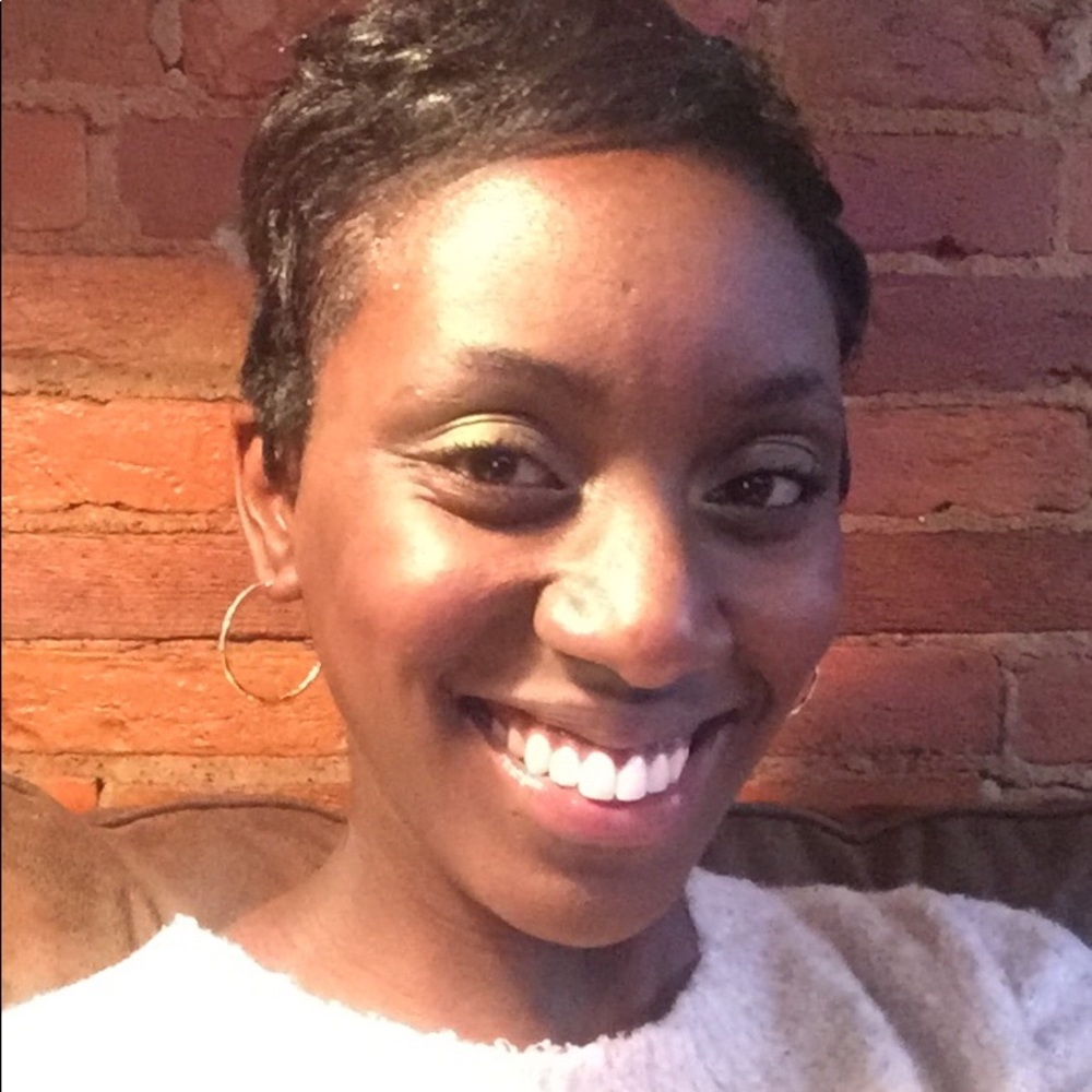 Meet your Posher, Danielle